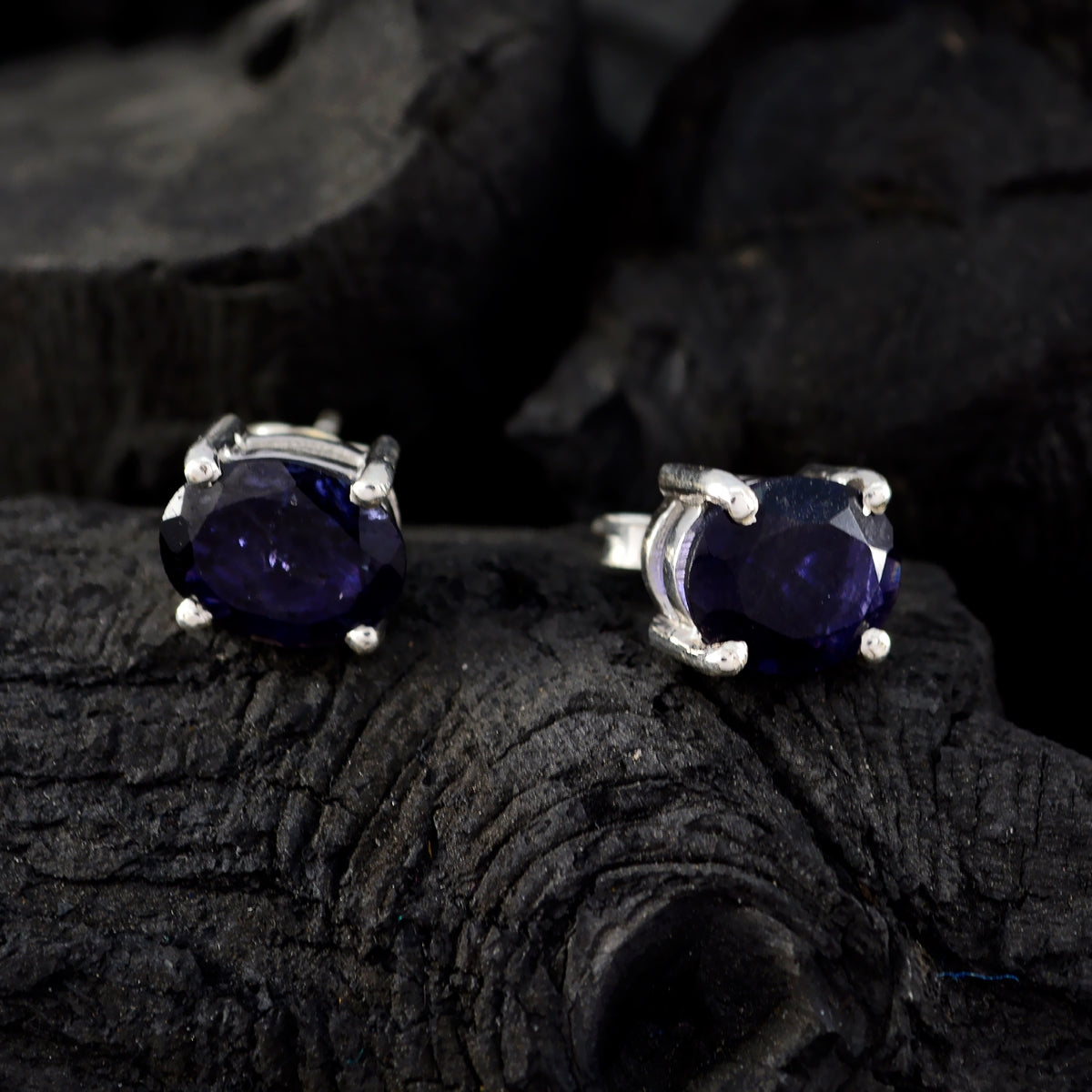 Camila Blue Delicate Solitaire Stud Earring