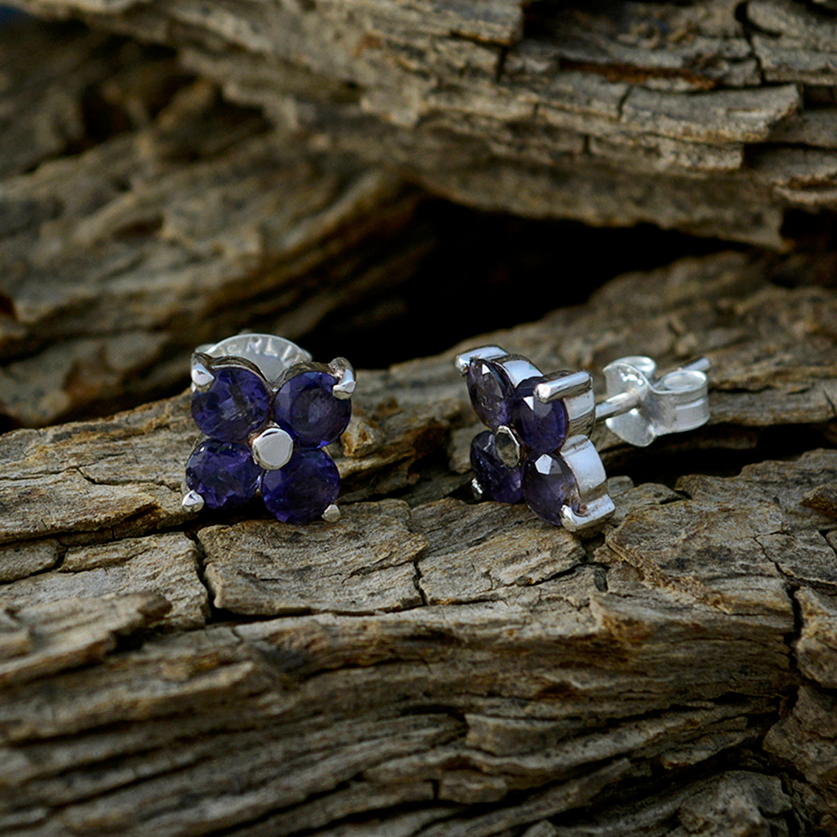 Evelyn Blue Elegant multiple Stud Earring