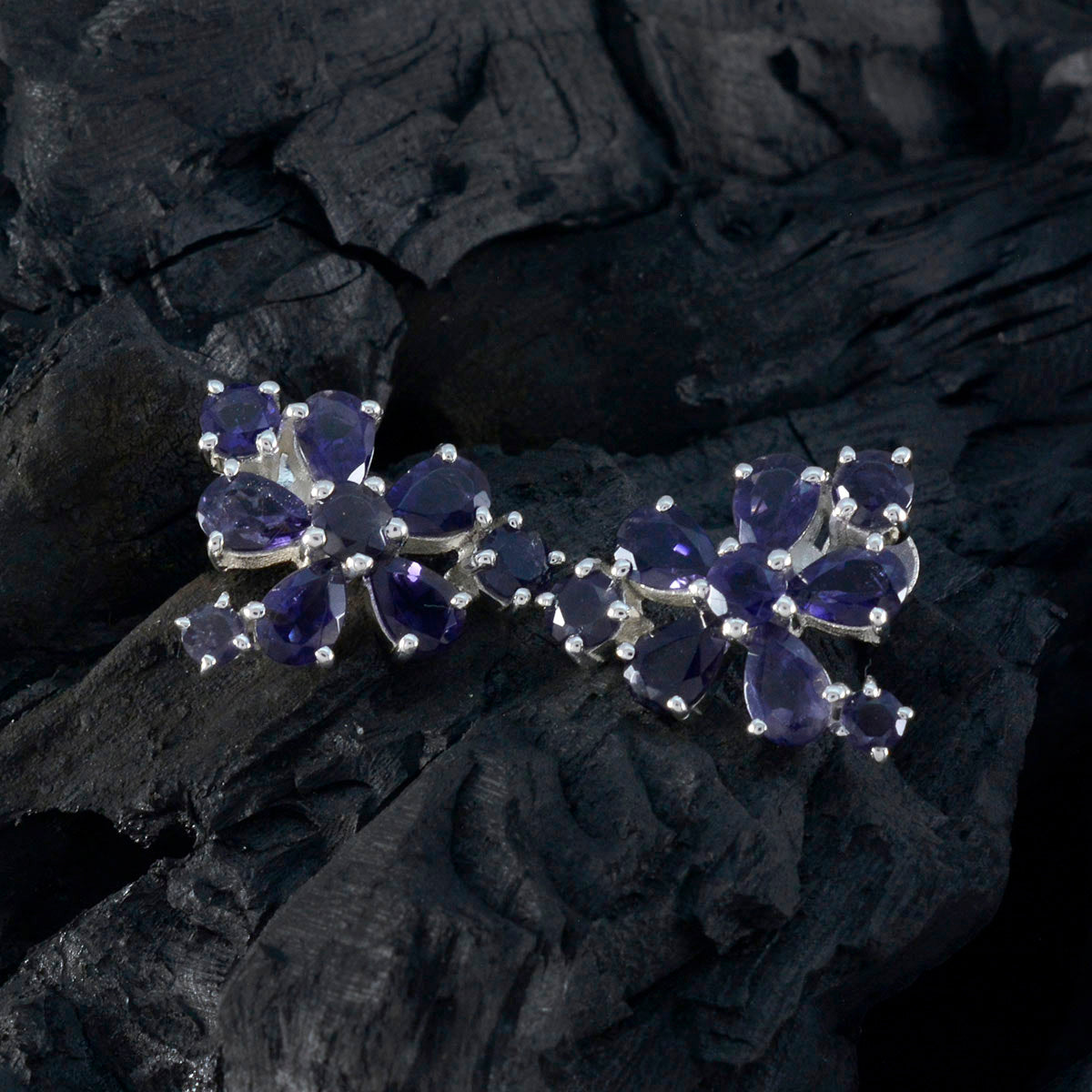 Greta Blue Minimal multiple Stud Earring