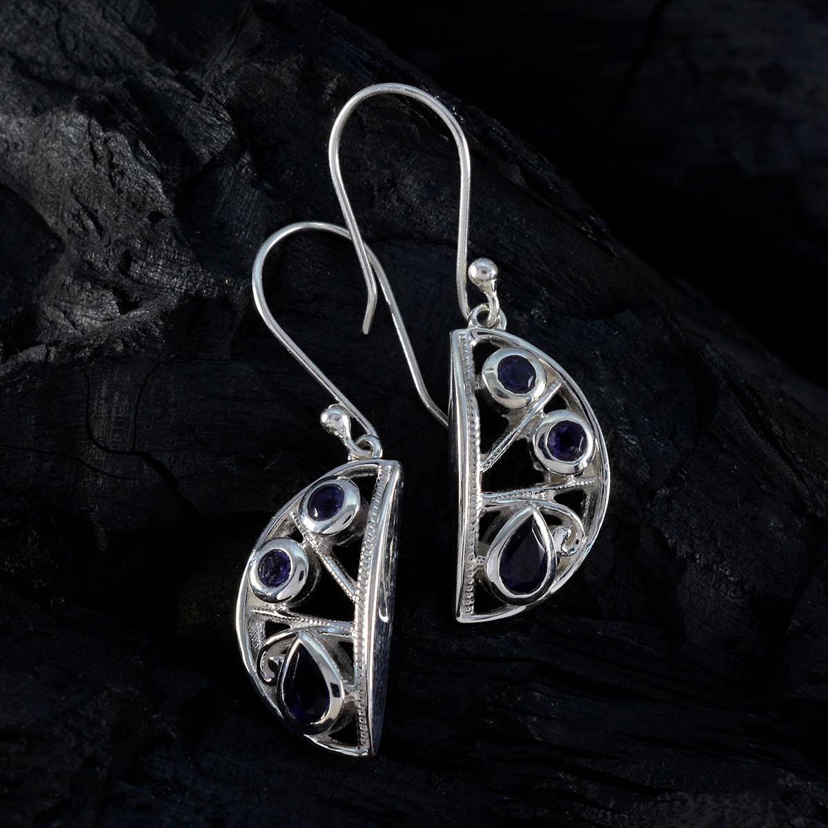 Chen Blue Mid weight Trilogy Dangle Earring