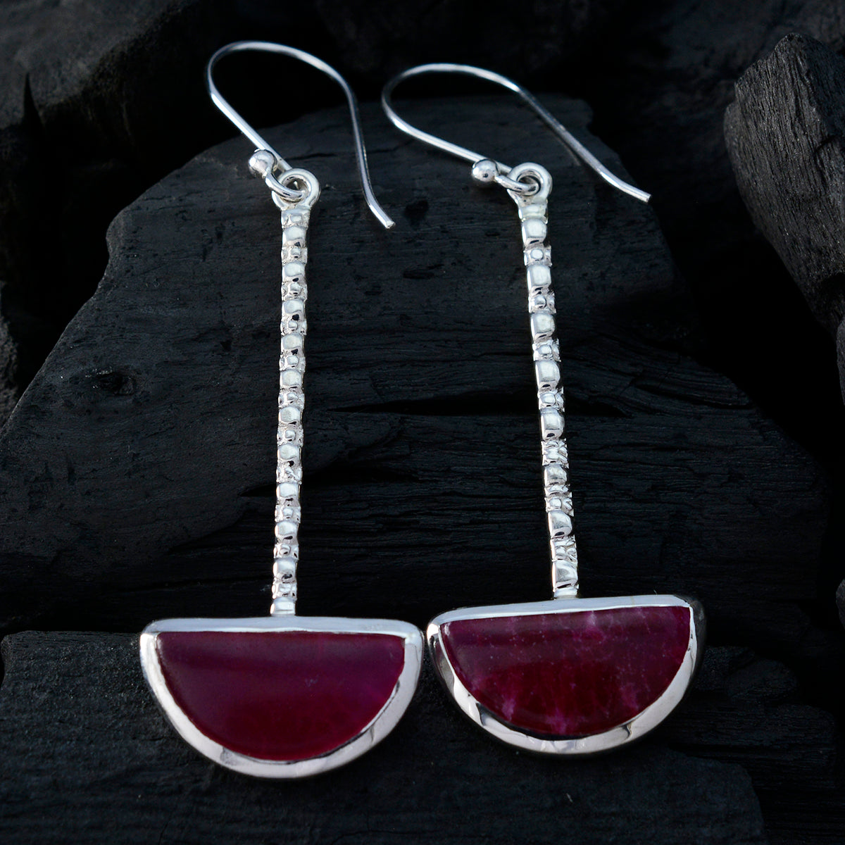 Greta Red Mid weight Solitaire Dangle Earring