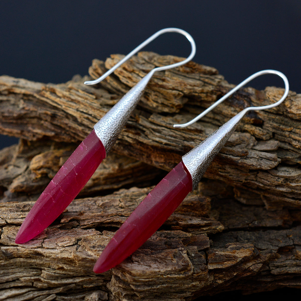 Hina Red Edgy Solitaire Dangle Earring