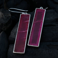 Laura Red Edgy Solitaire Dangle Earring