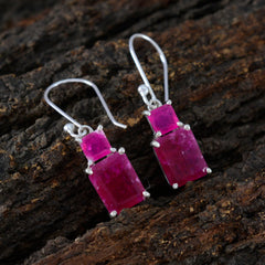 Sofía Red Whisper thin Toi et Moi Dangle Earring