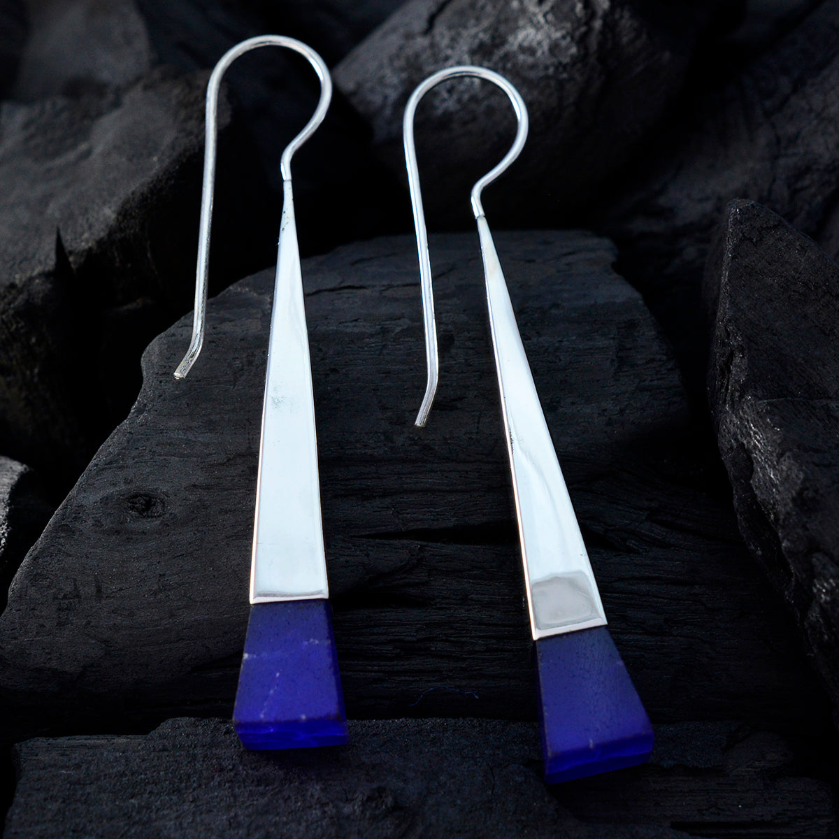 Penelope multicolor Classic Solitaire Dangle Earring