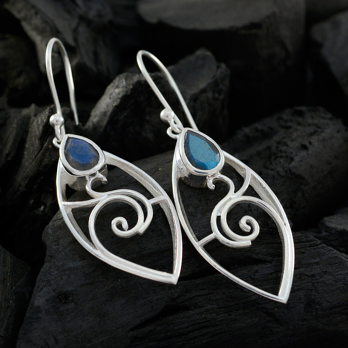 Yan Grey Versatile Solitaire Dangle Earring