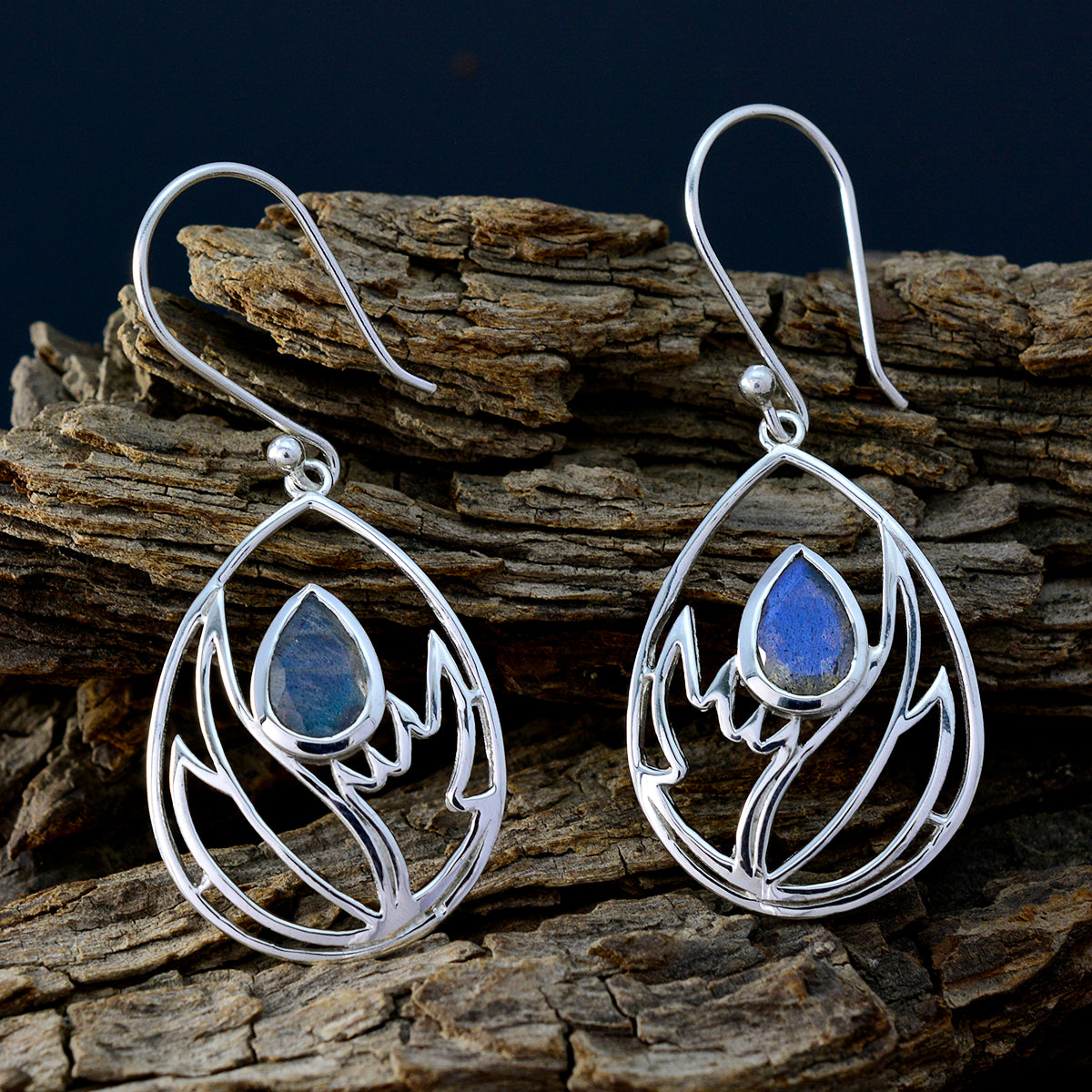 Yuki Grey Whisper thin Solitaire Dangle Earring