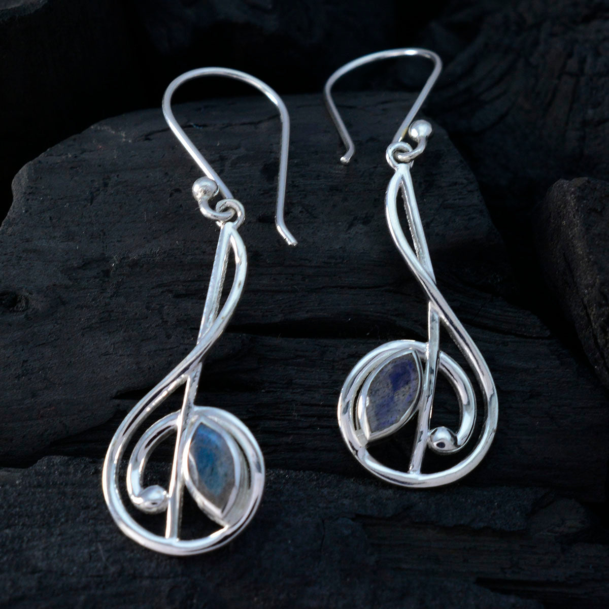 Agustina Grey Dainty Solitaire Dangle Earring