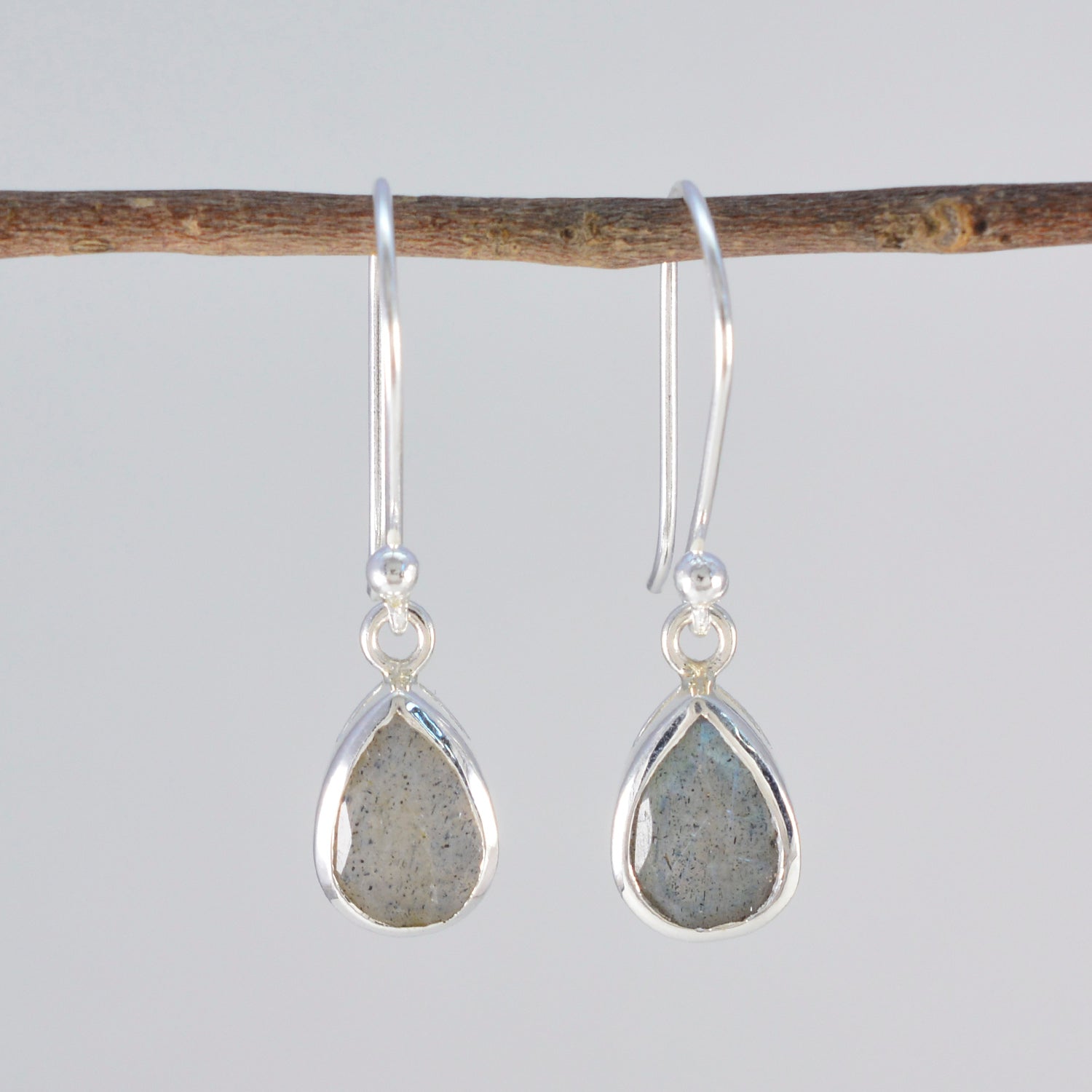 Eun ji Grey Dainty Solitaire Dangle Earring