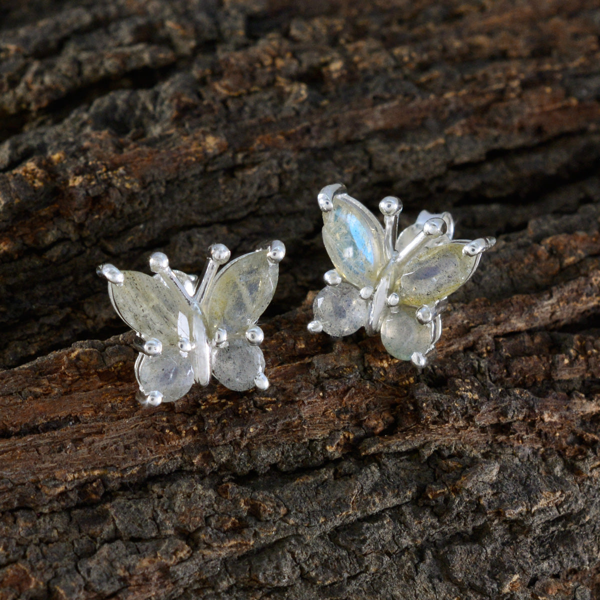 Ida Grey Whisper thin quarter Stud Earring