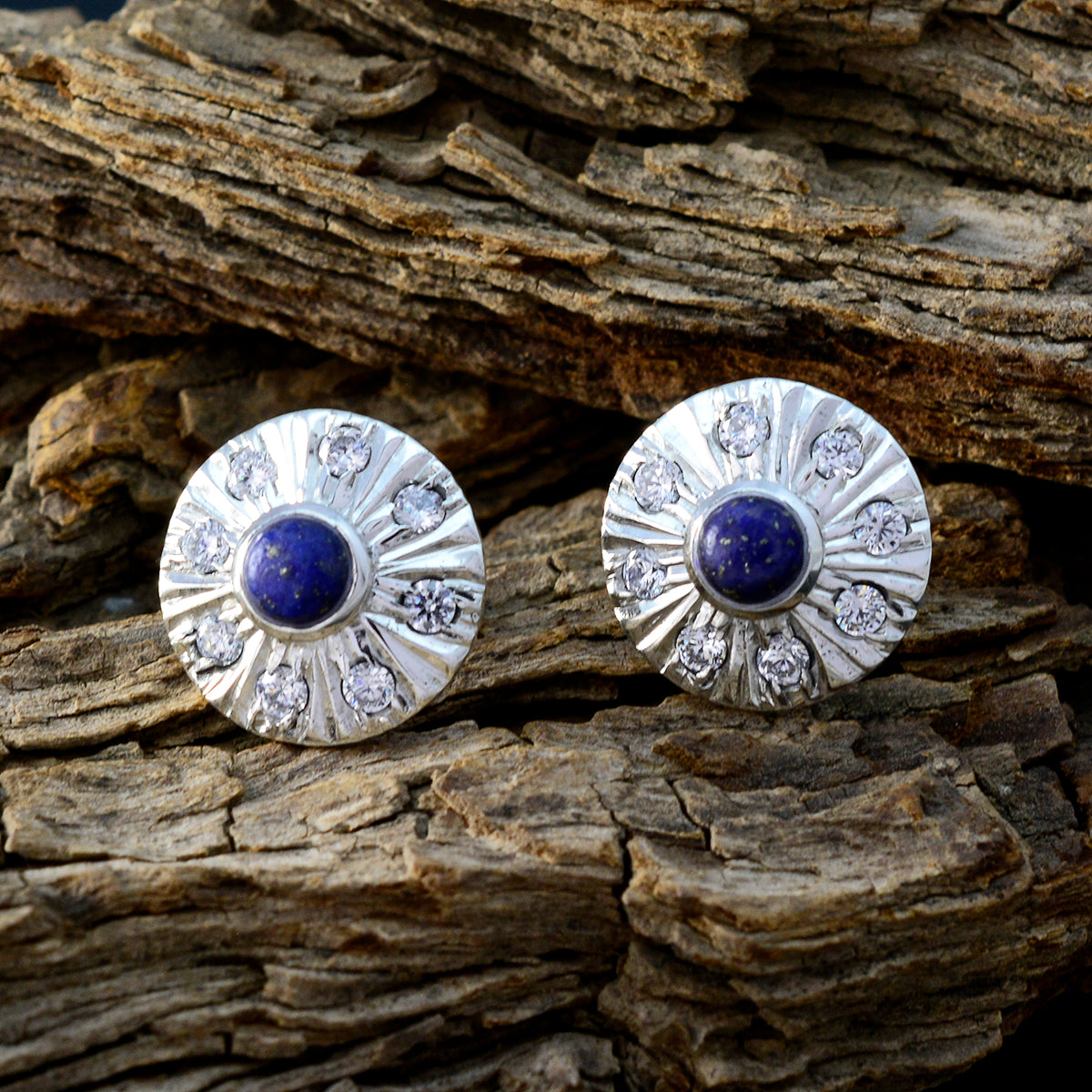 Carla Blue Tiny multiple Stud Earring