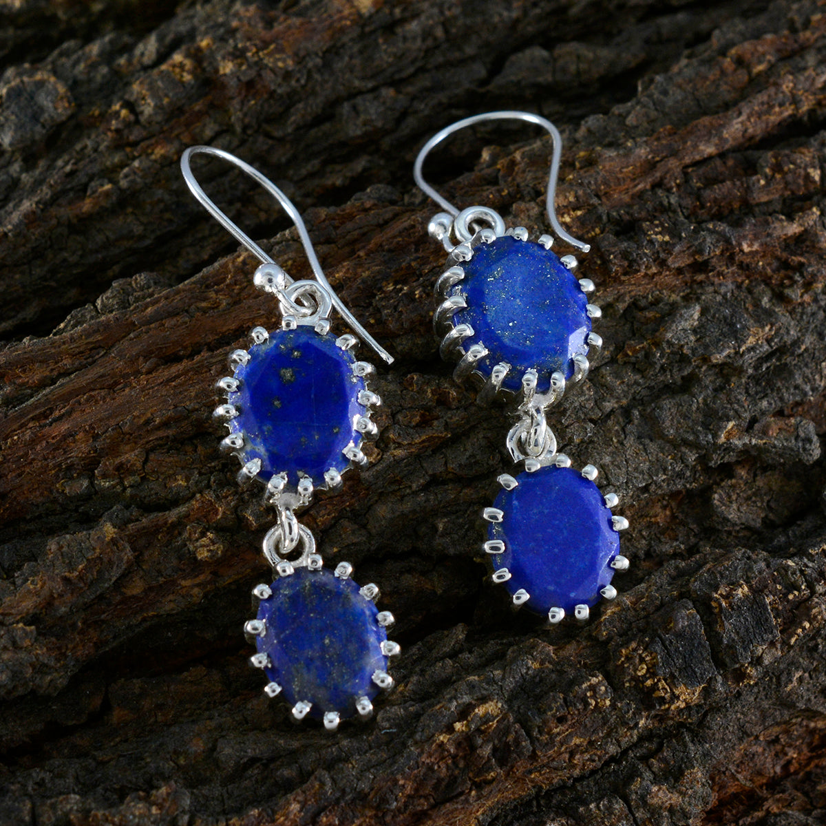Lea Blue Versatile Toi et Moi Dangle Earring