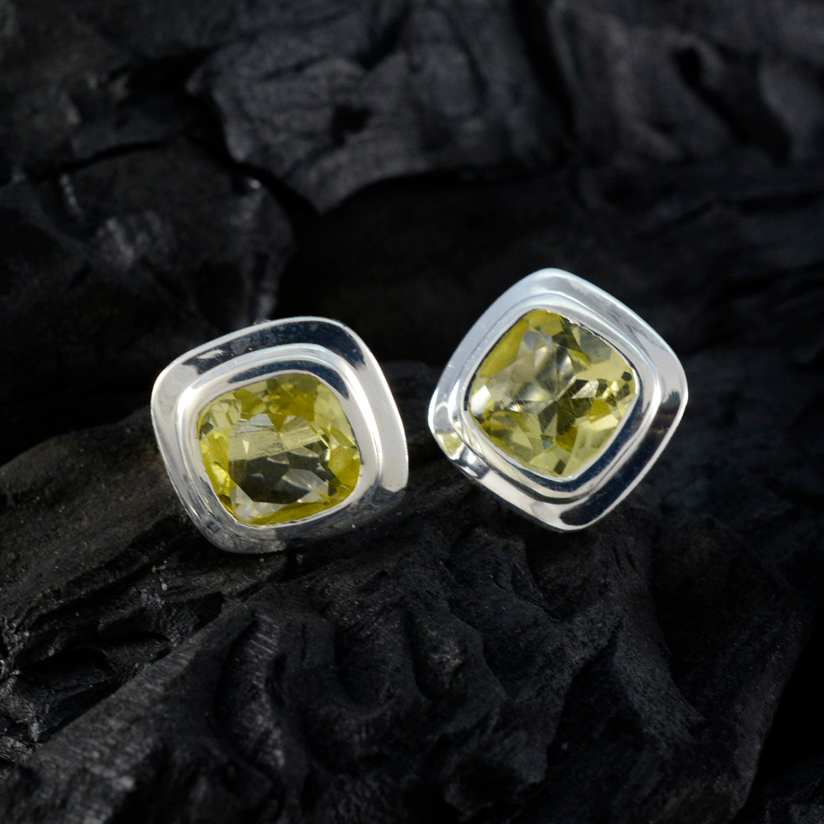 Ida Yellow Dainty Solitaire Stud Earring