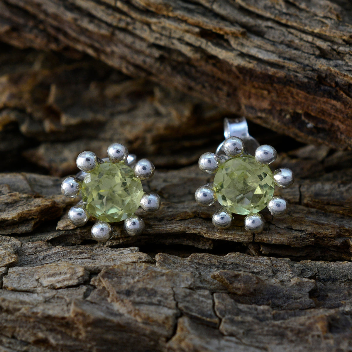 Isabella Yellow Elegant Solitaire Stud Earring