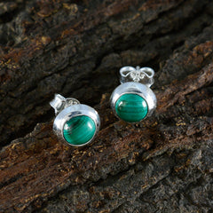 Pauline Green Elegant Solitaire Stud Earring