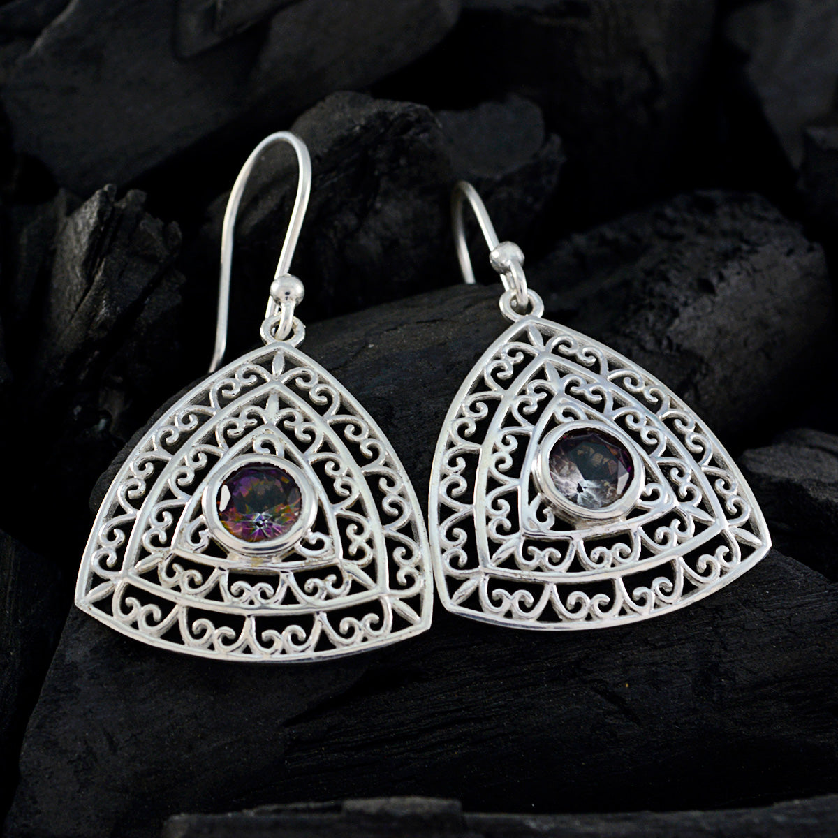 Constanza multicolor Versatile Solitaire Dangle Earring