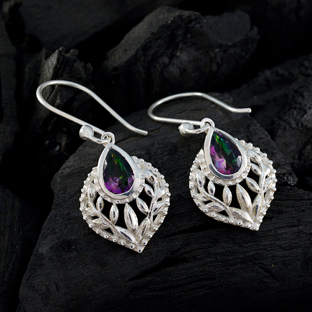 Florencia multicolor Tiny Solitaire Dangle Earring