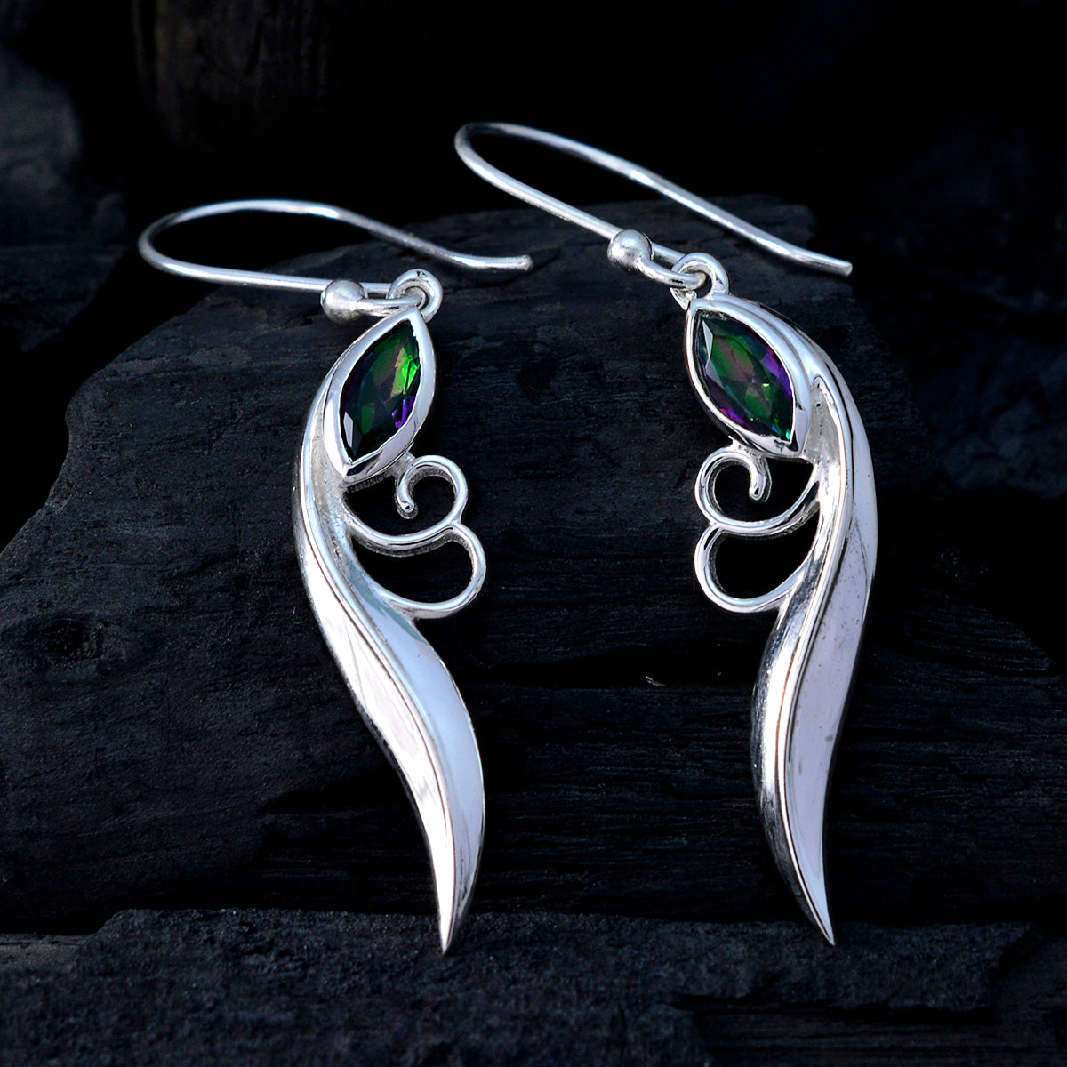 Gabriela multicolor Dainty Solitaire Dangle Earring