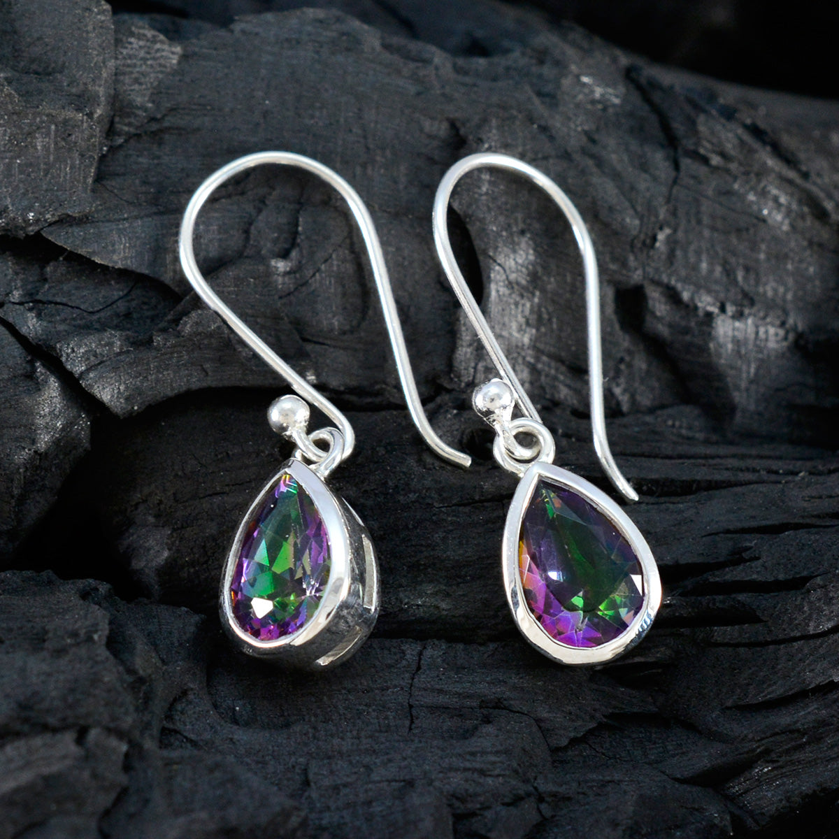 Ha eun multicolor Dainty Solitaire Dangle Earring