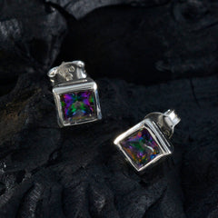 Ángeles multicolor Delicate Solitaire Stud Earring