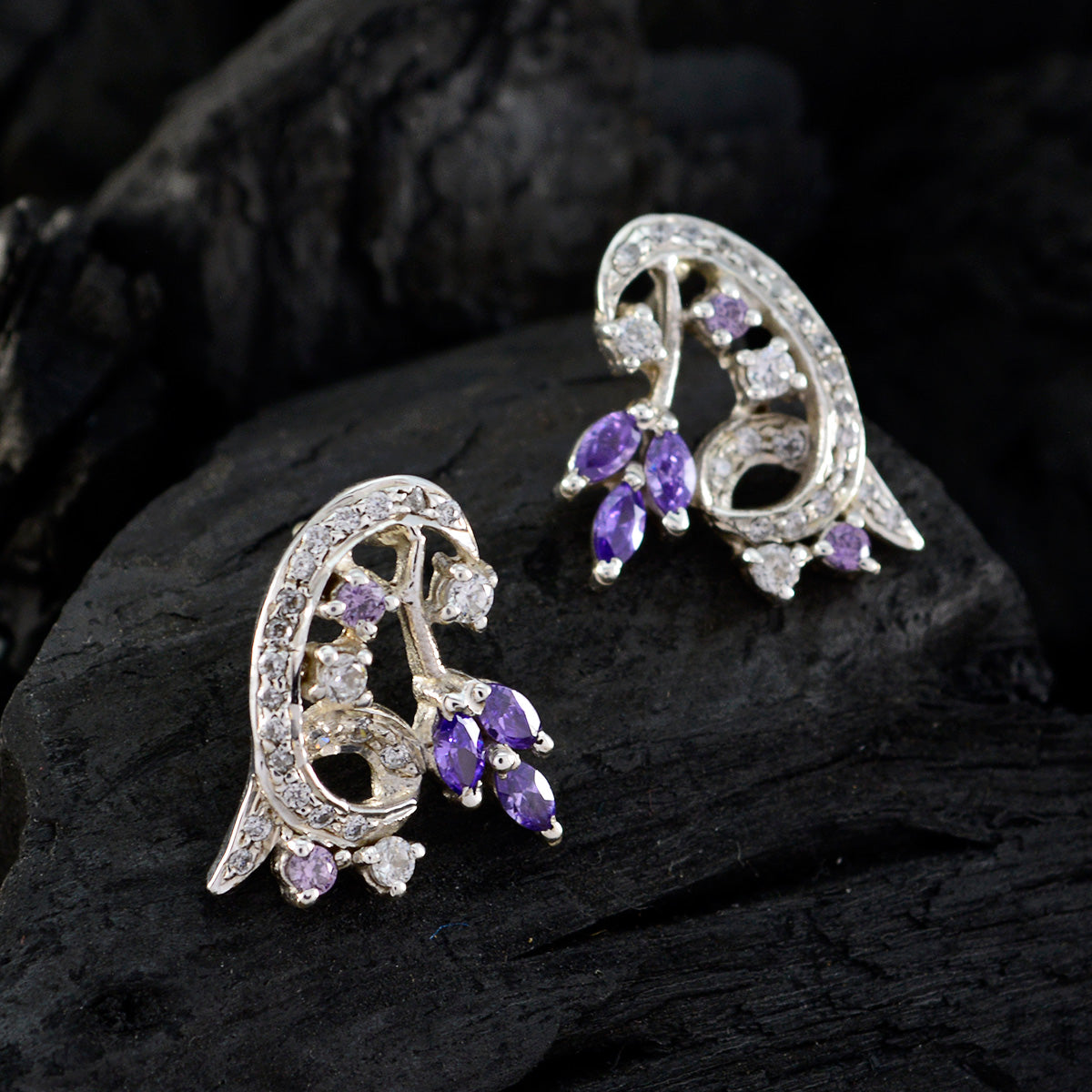 Alejandra multicolor Delicate multiple Stud Earring
