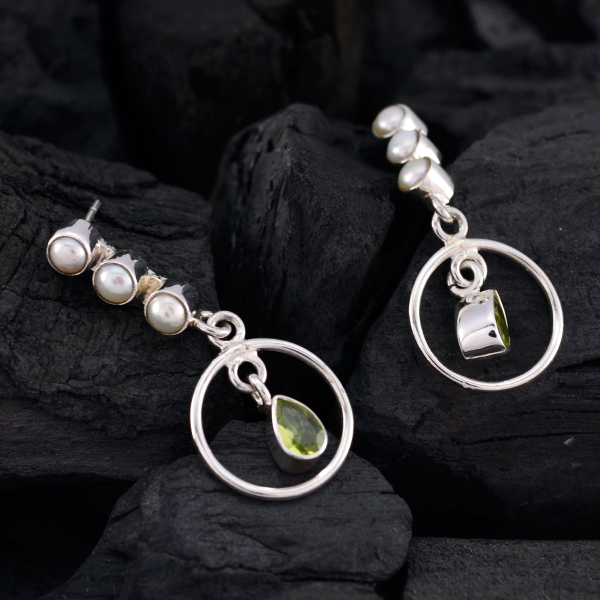 Evelyn multicolor Featherlight multiple Dangle Earring