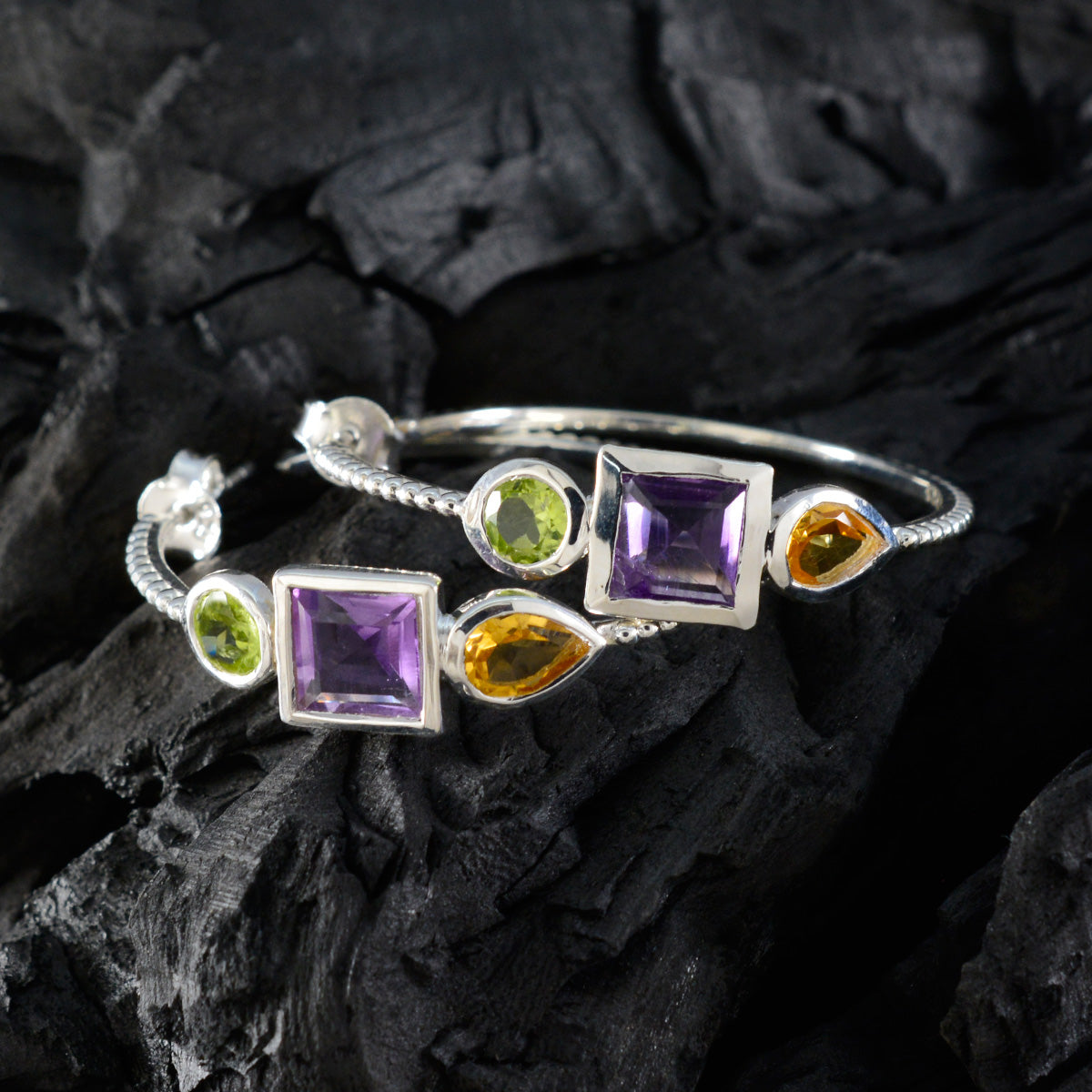 Emi multicolor Mid weight Trilogy Stud Earring
