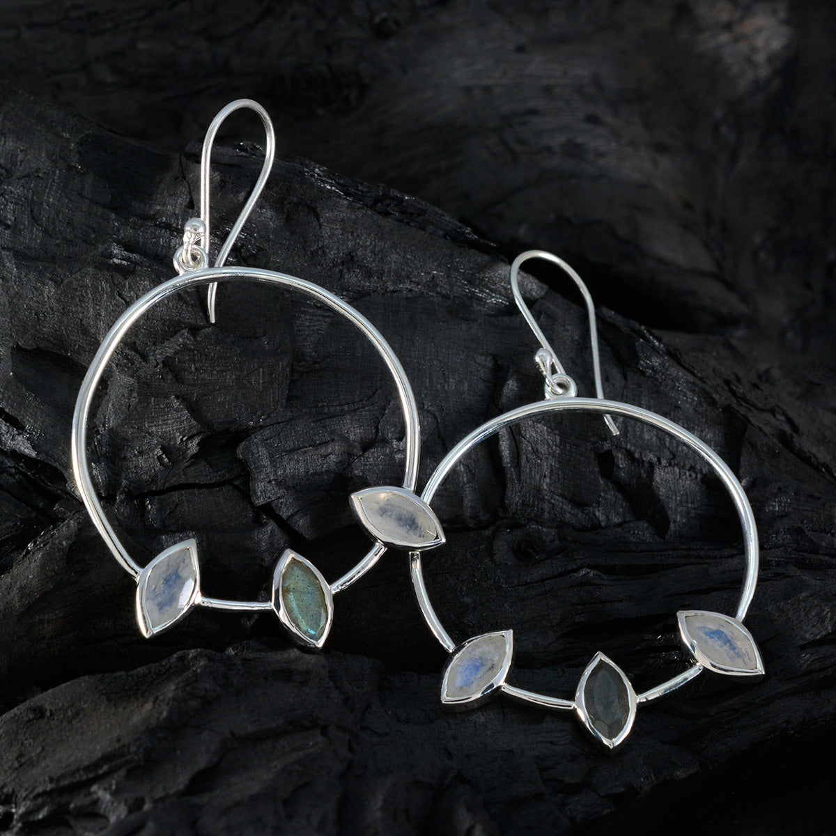 Sarah multicolor Minimal Trilogy Dangle Earring