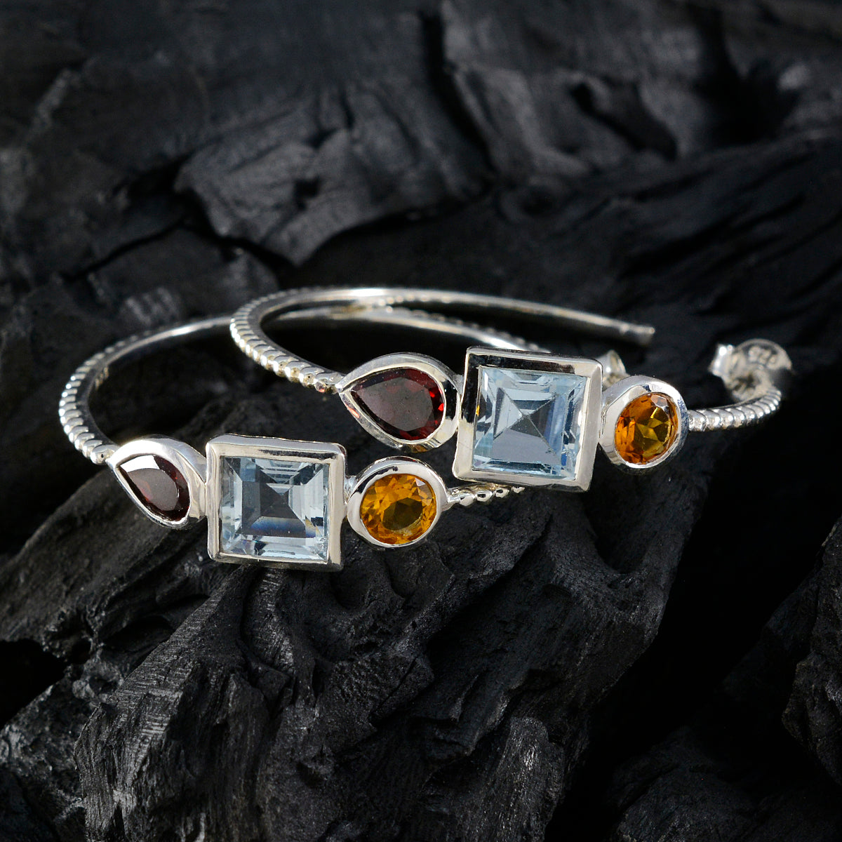 Ji eun multicolor Mid weight Trilogy Stud Earring
