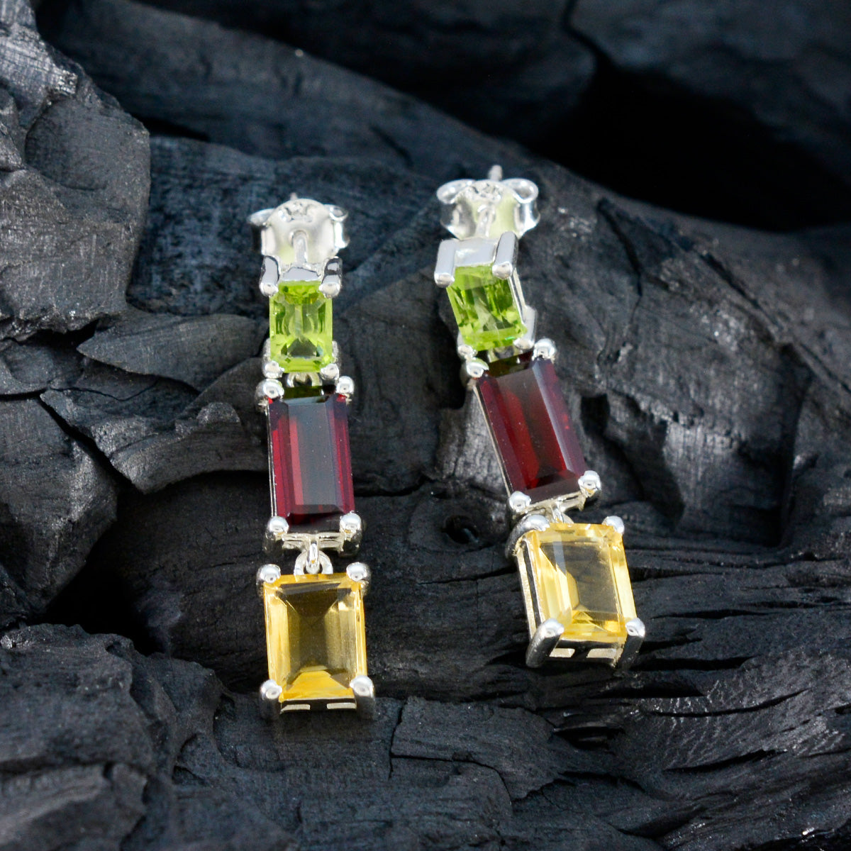 Nella multicolor Minimal multiple Stud Earring