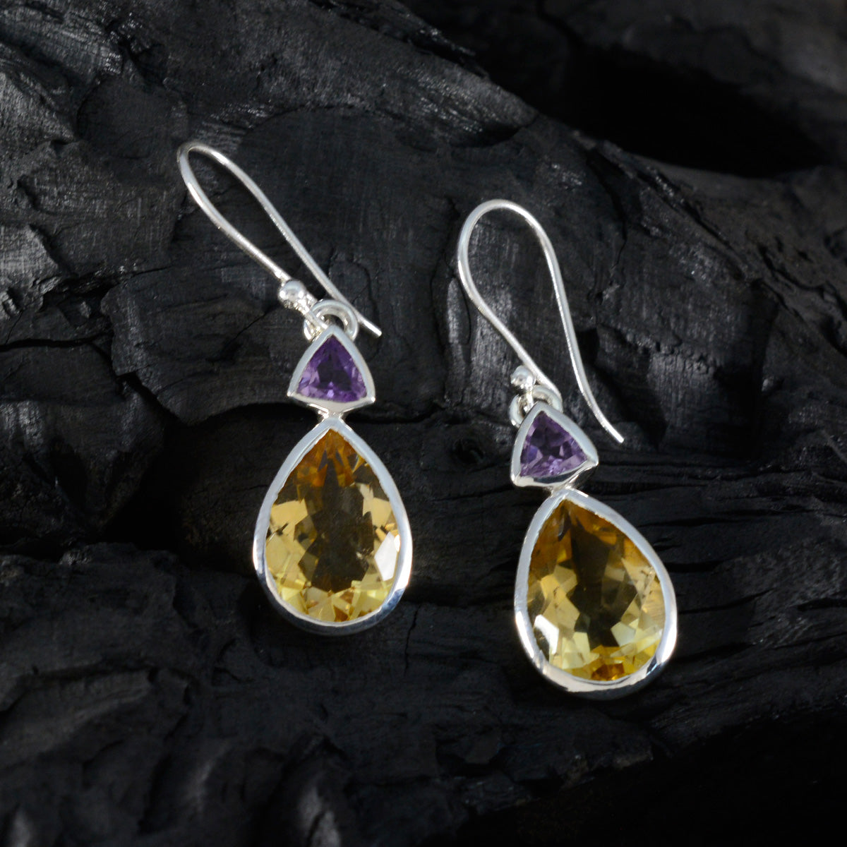 Carla multicolor Slim Toi et Moi Dangle Earring