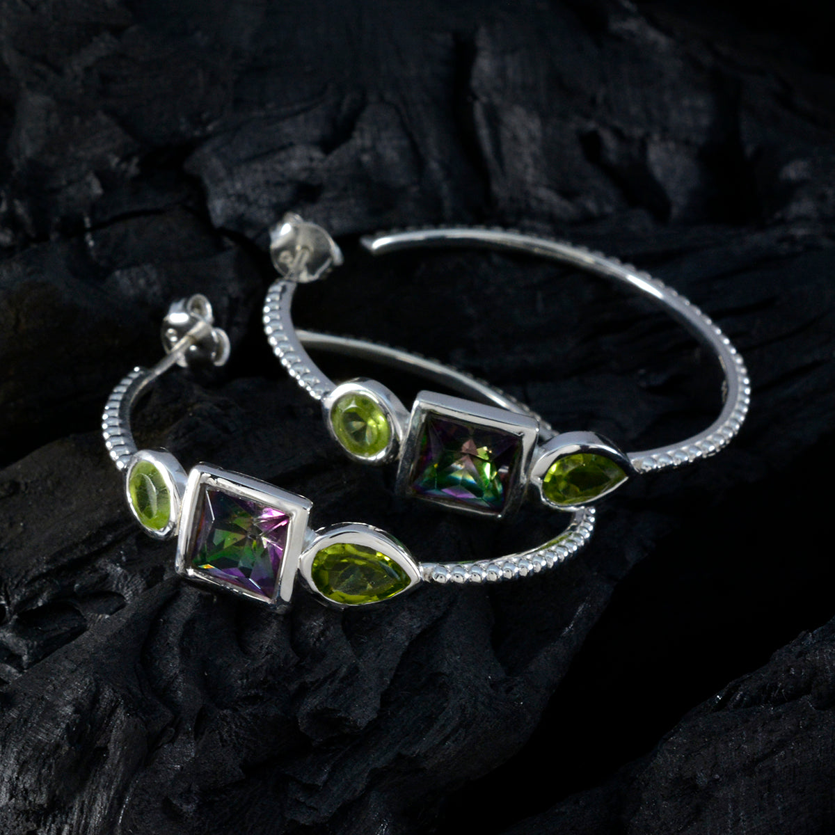 Yasmine multicolor Mid weight Trilogy Stud Earring