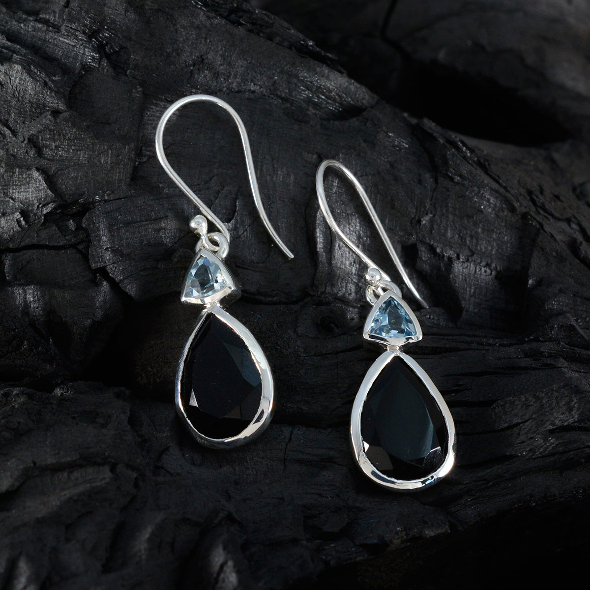Cecilia multicolor Slim Toi et Moi Dangle Earring