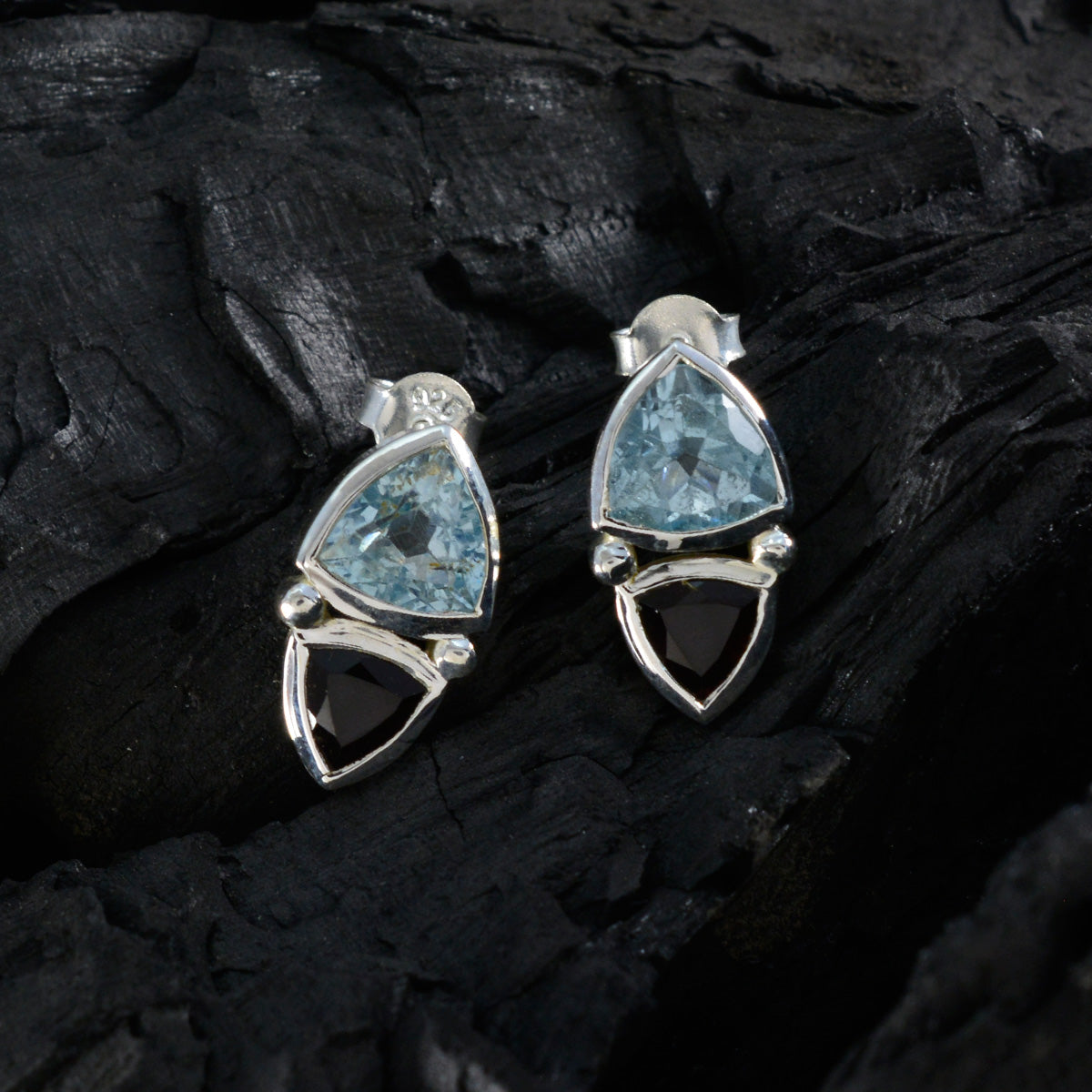 Addison multicolor Slim Toi et Moi Stud Earring