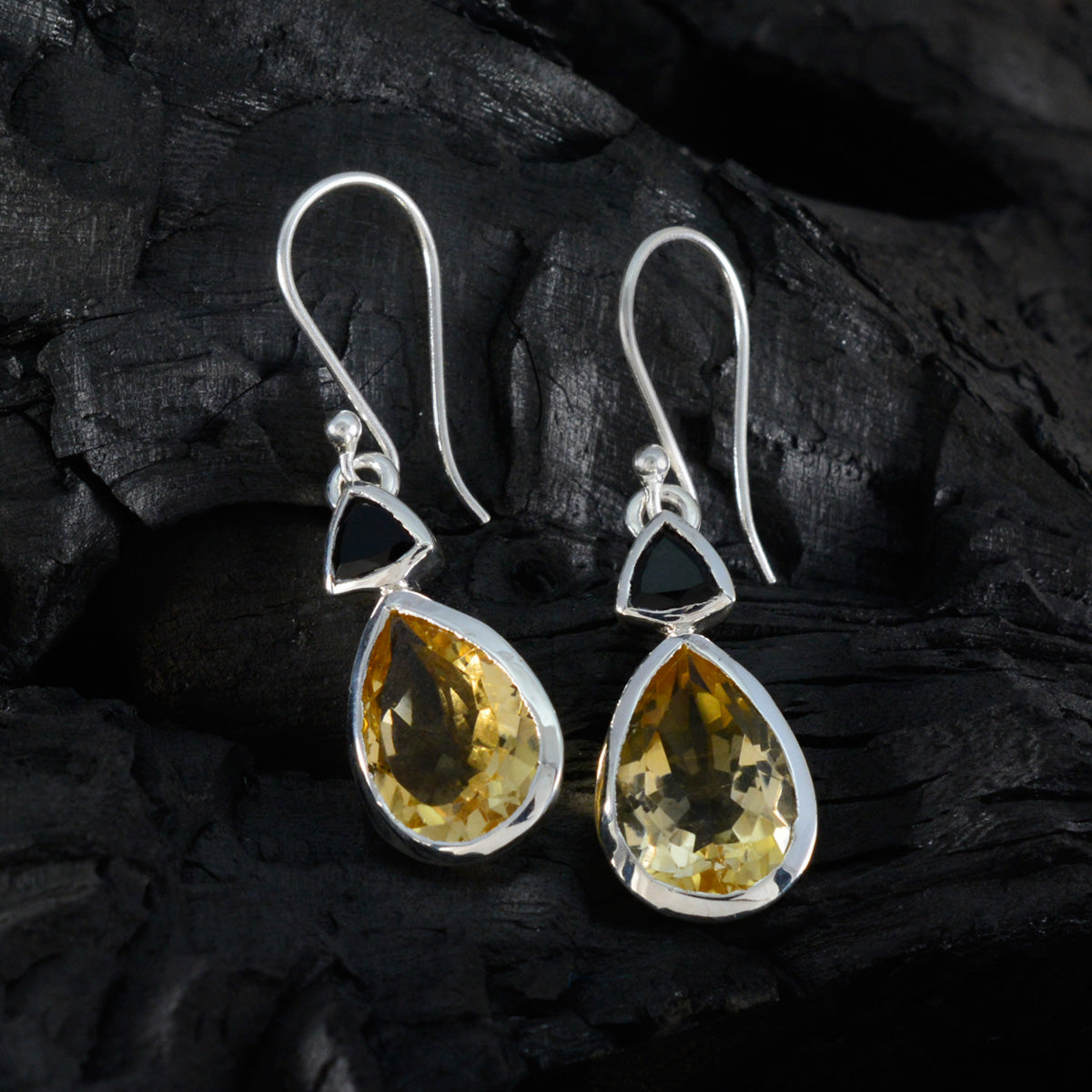 Clara multicolor Slim Toi et Moi Dangle Earring
