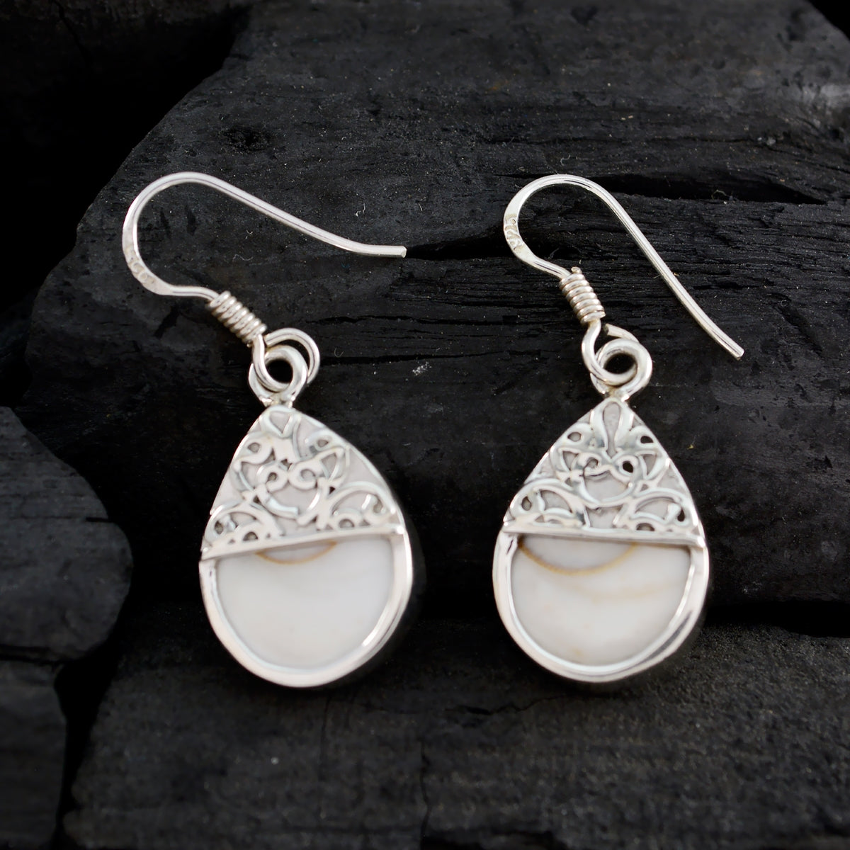 Sofía White Tiny multiple Dangle Earring