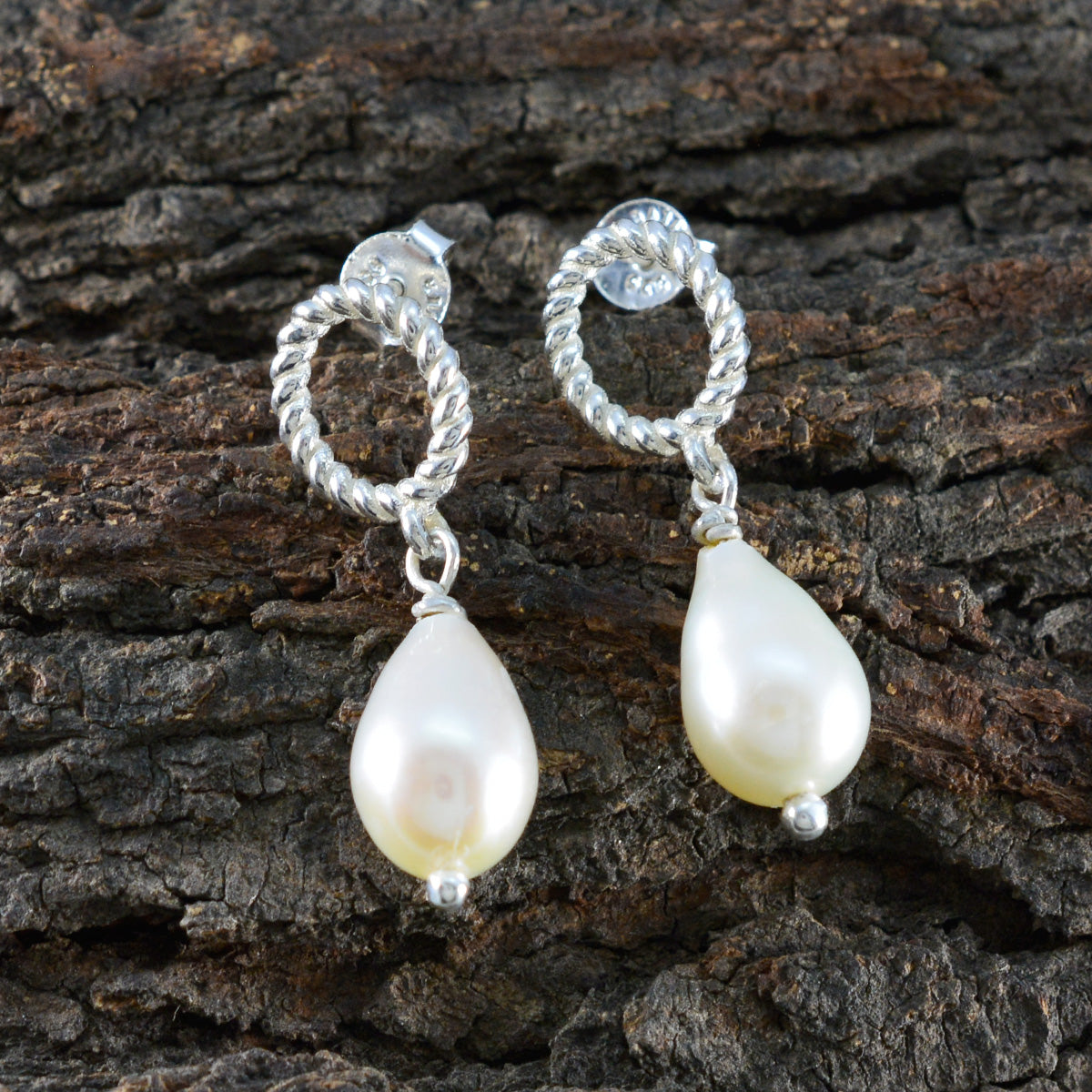 Yasmine White Whisper thin Solitaire Stud Earring