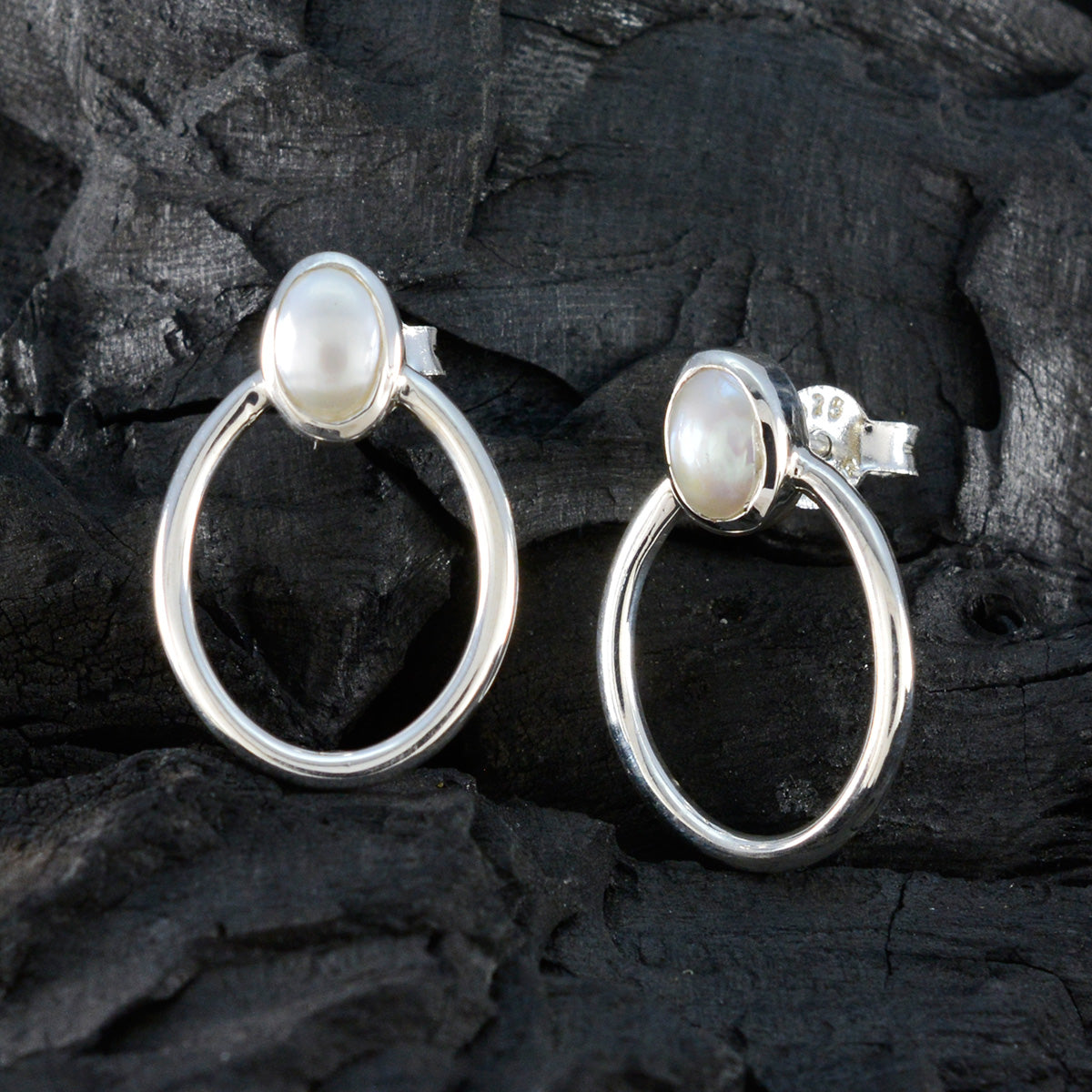 Scarlett White Dainty Solitaire Stud Earring