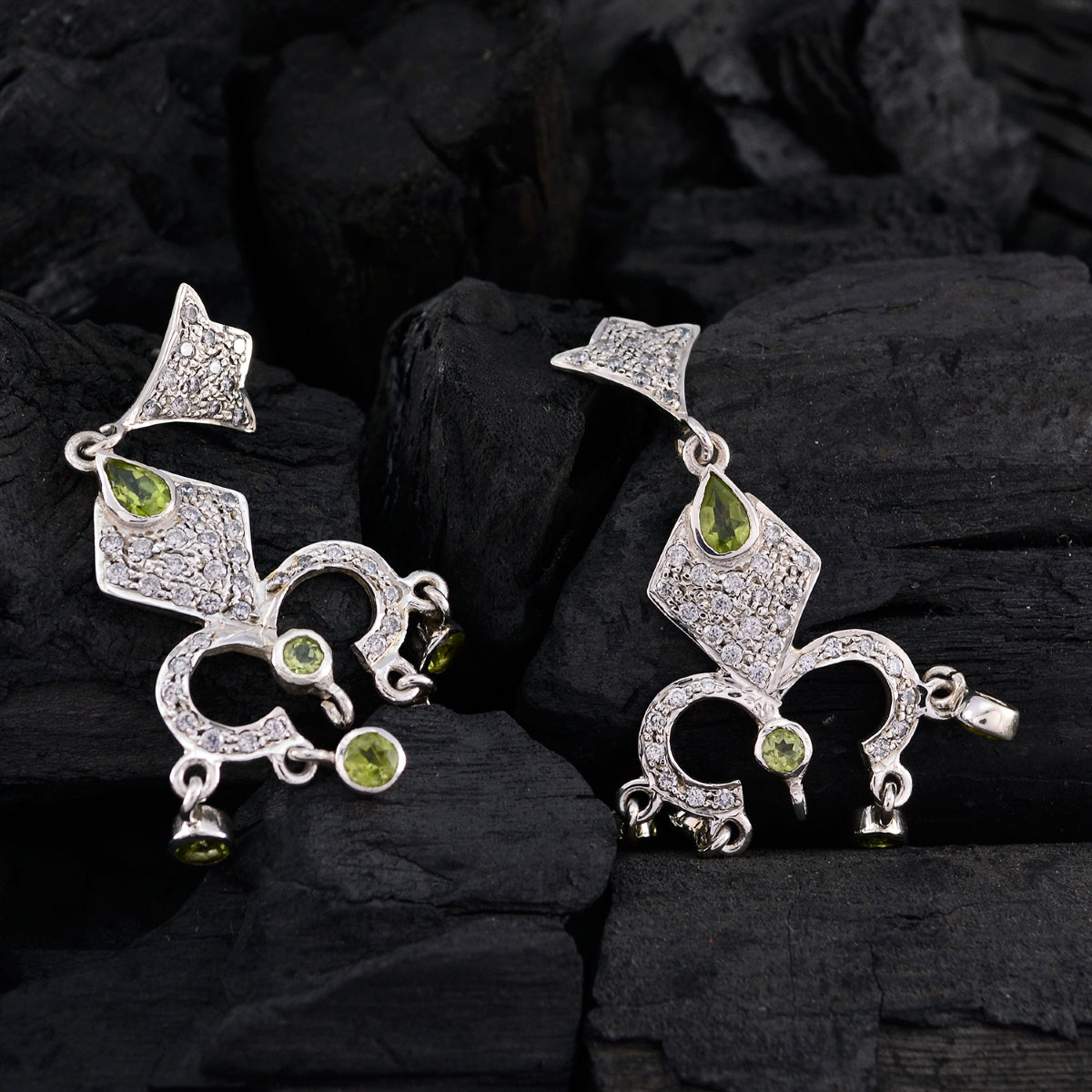 Dewi Green Edgy multiple Stud Earring
