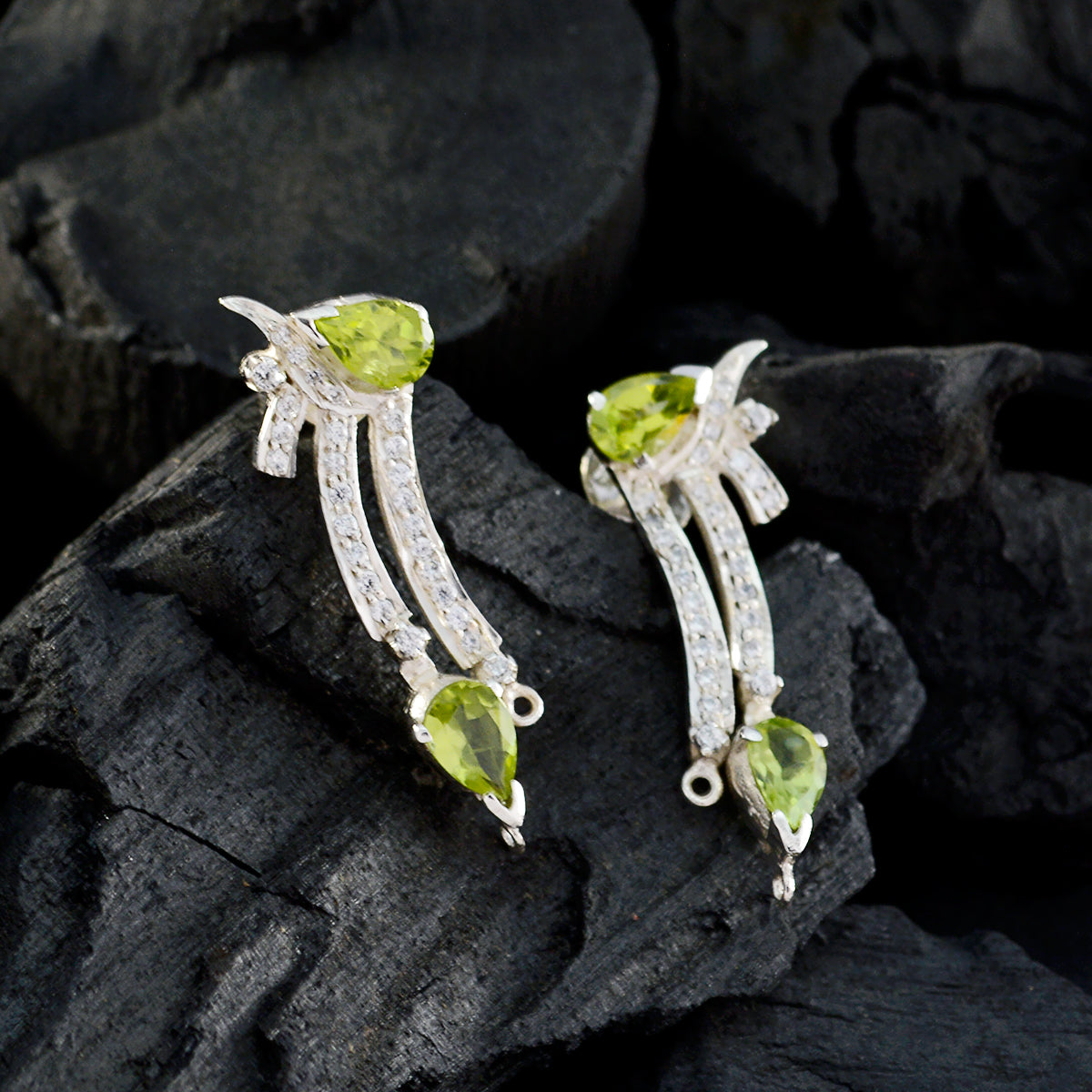 Carla Green Dainty multiple Stud Earring
