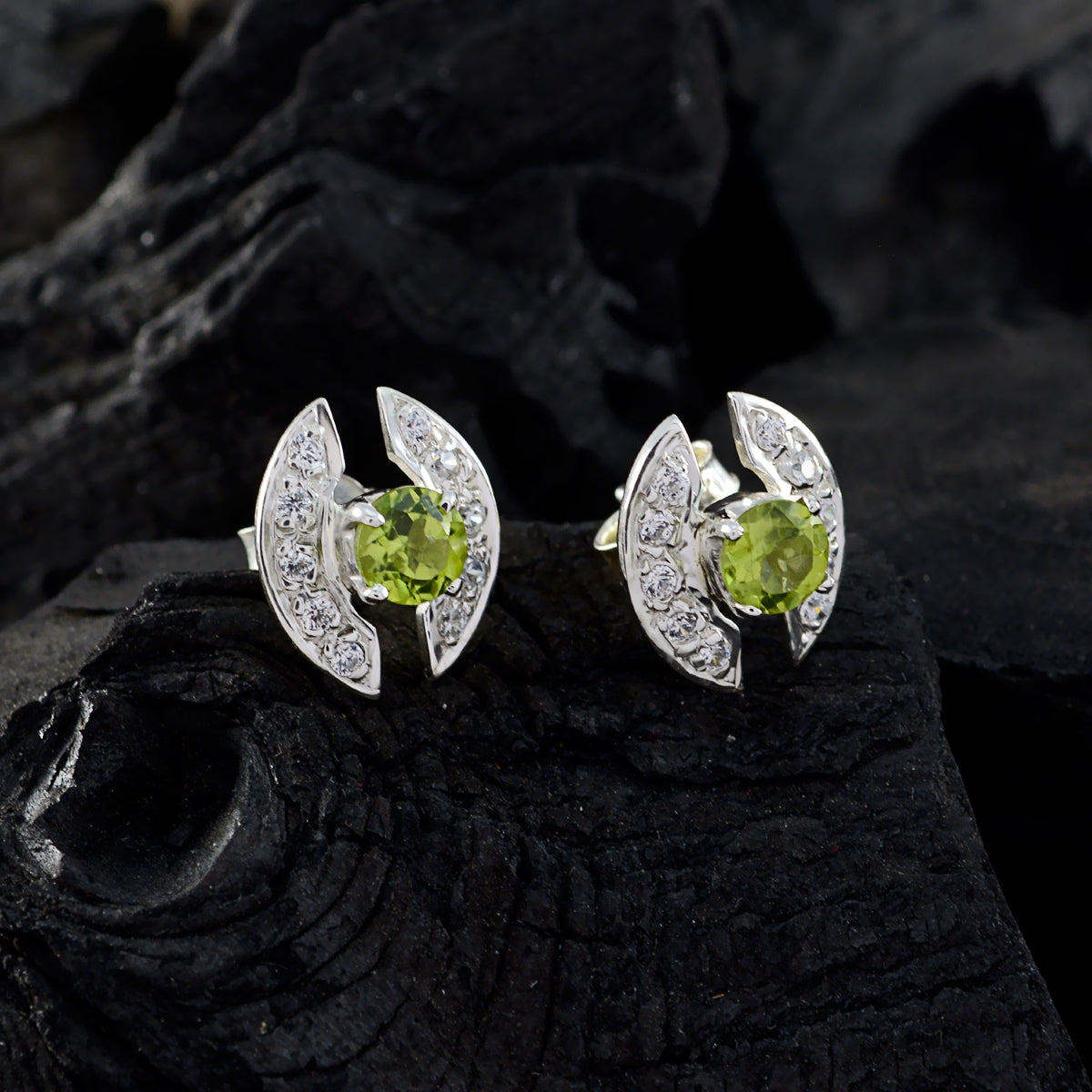 Mariana Green Elegant multiple Stud Earring