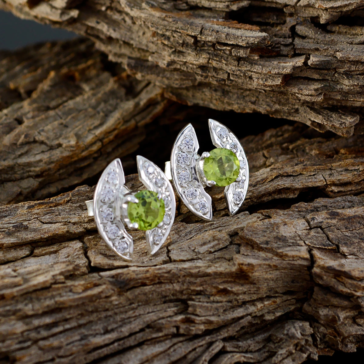 Mariana Green Elegant multiple Stud Earring