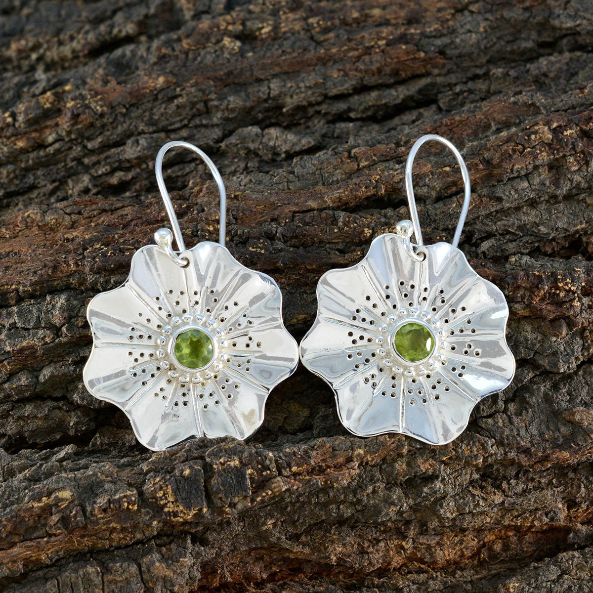 Alina Green Essential Solitaire Dangle Earring