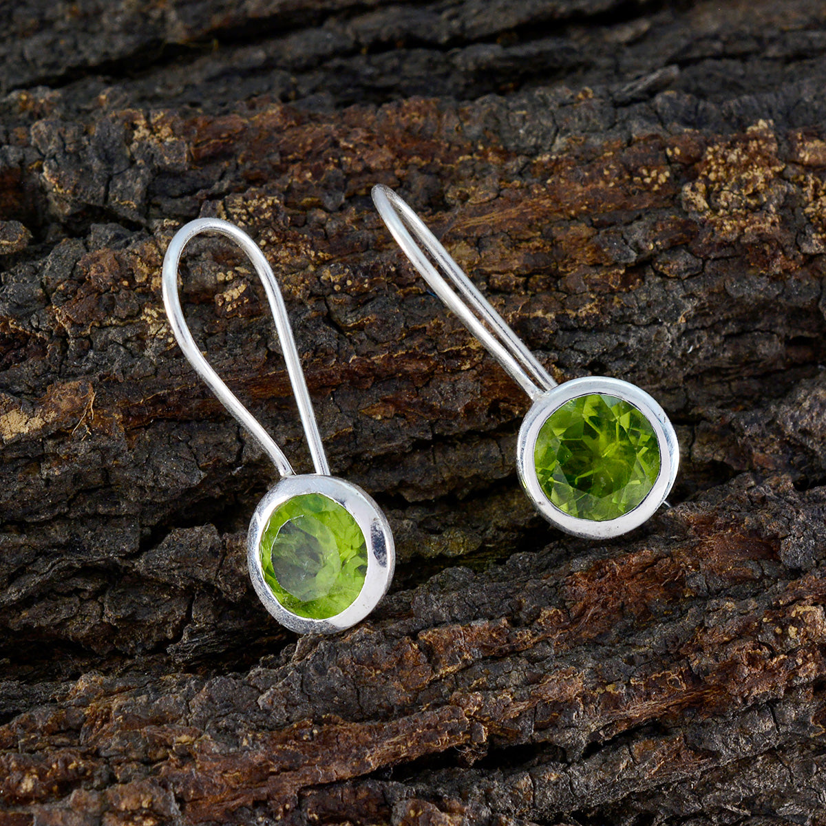 Abigail Green Dainty Solitaire Dangle Earring