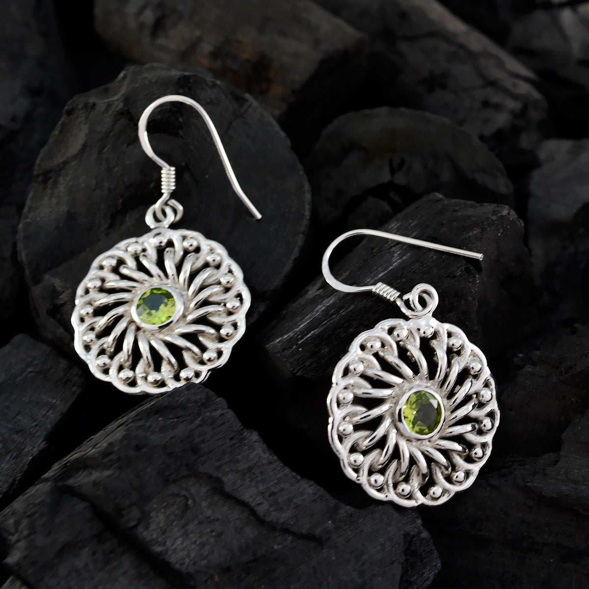Claire Green Mid weight Solitaire Dangle Earring