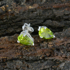 Dayana Green Dainty Solitaire Stud Earring