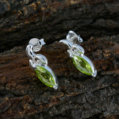 Sara Green Dainty Solitaire Stud Earring