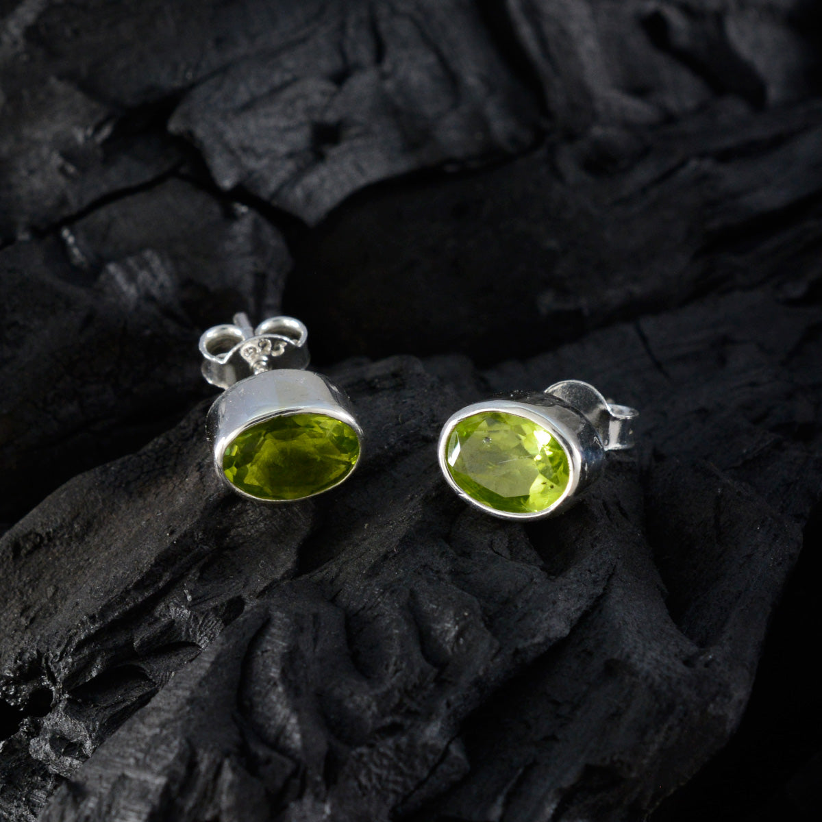 Bella Green Delicate Solitaire Stud Earring