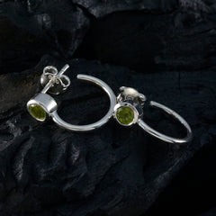 Isla Green Delicate Solitaire Stud Earring