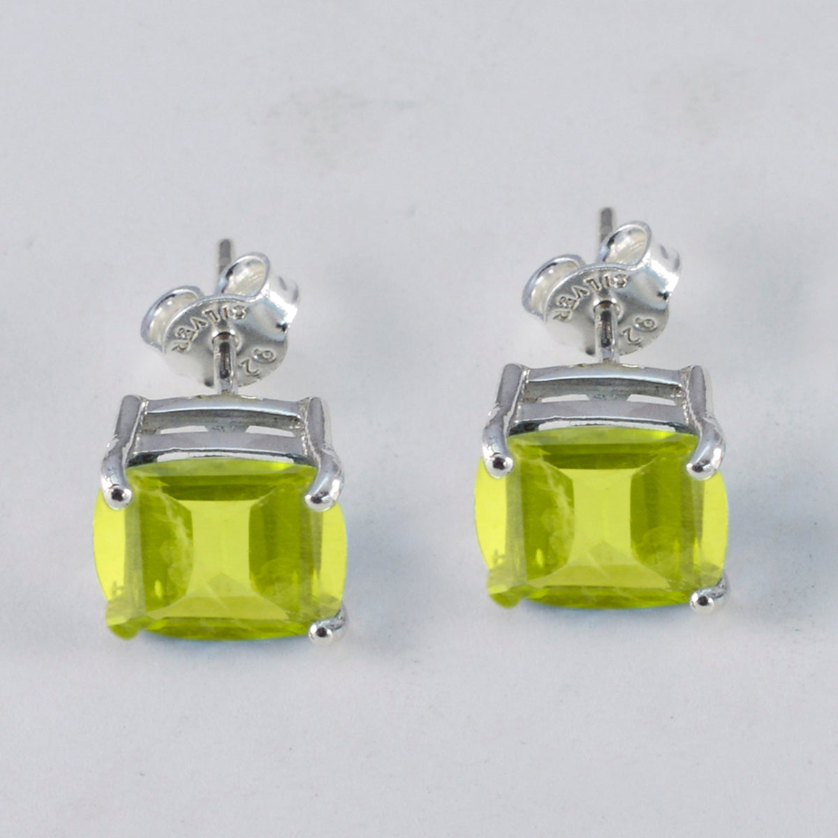 Amanda Green Whisper thin Solitaire Stud Earring